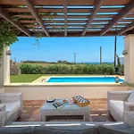 펜션 Villa Lahania *