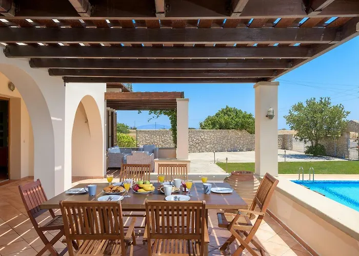 Villa Lahania لاخنيا