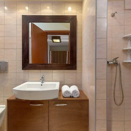 Villa Lahania 度假居